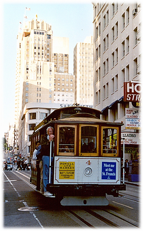 Tram, San Francisco America.jpg